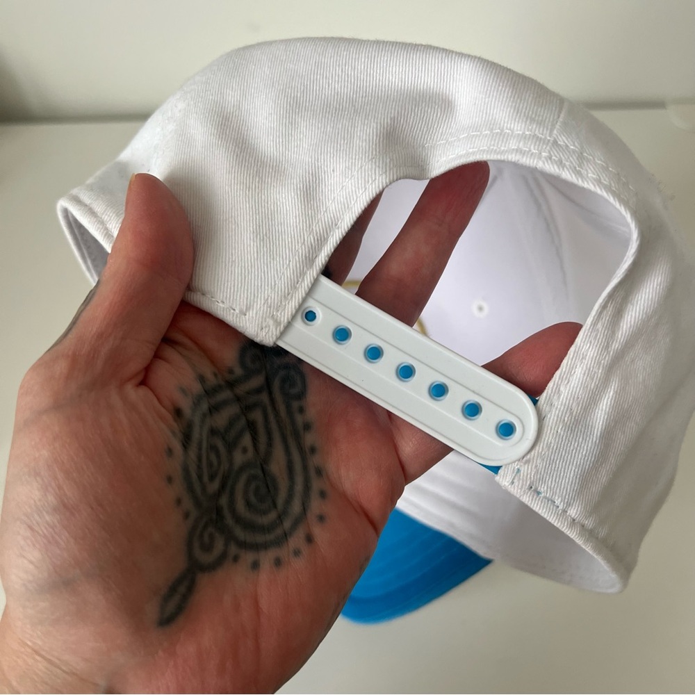 OM hat - Picture 3 of 3